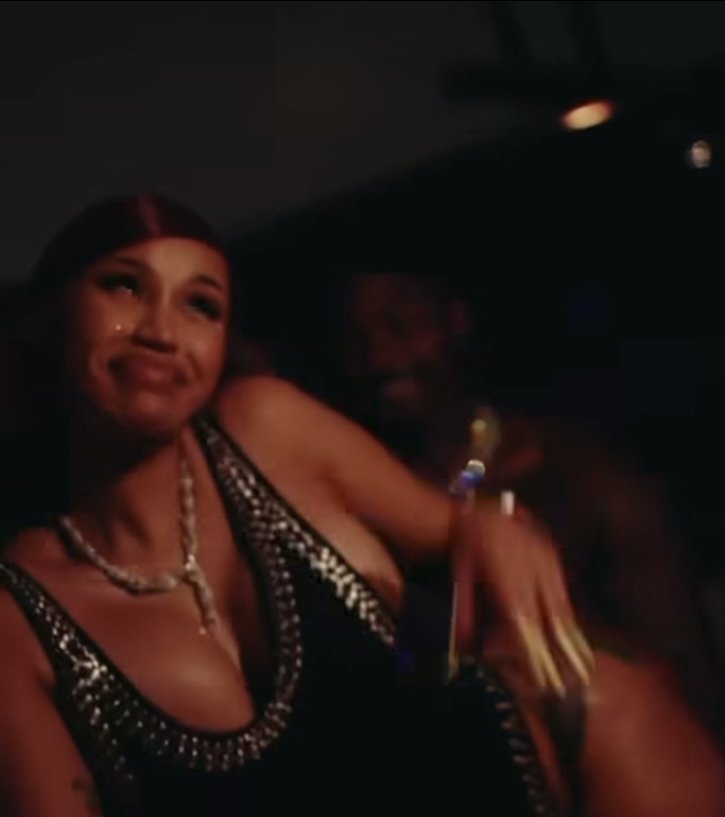Cardi B Titties All Out #LN48fJZF