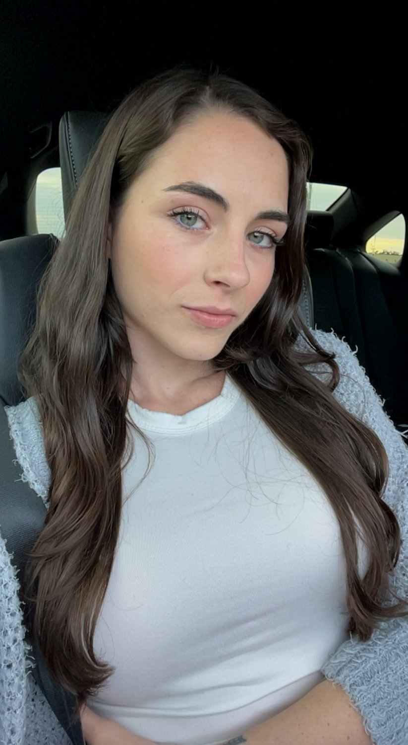 Give my tits a squeeze for stress relief, Honey #lO60dF8I