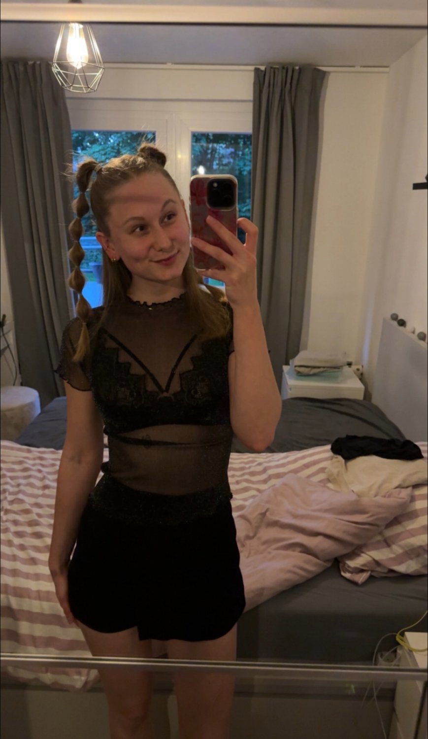 My gf 19 #LrF9EM5q