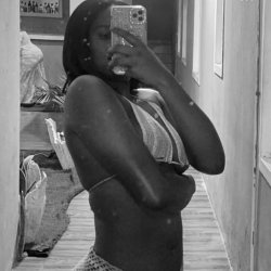 Ela me disse “só vais fazer fotos se for a Preto e Branco#🍱