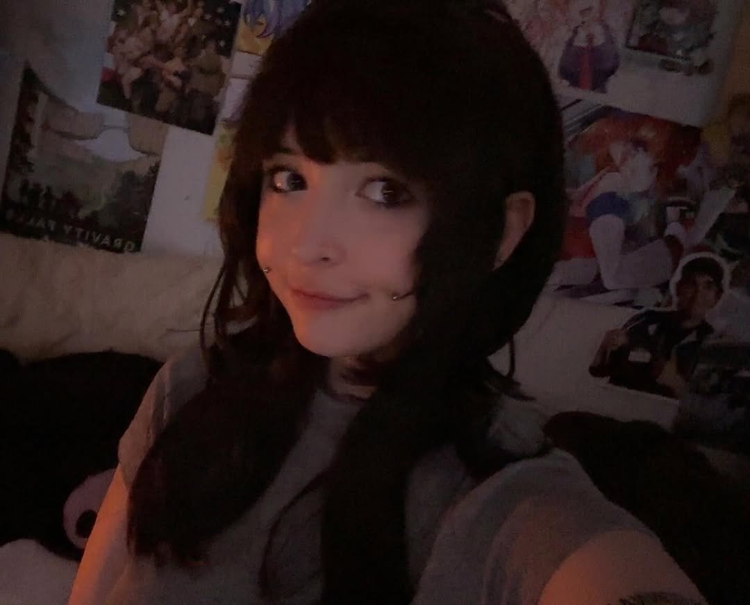 Tongue Out Tiktok Egirl Slut -Skinny Alt Emo Cum Whore #MR46muqQ