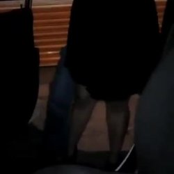 dei minha esposa pra um aleatório pra usar ela