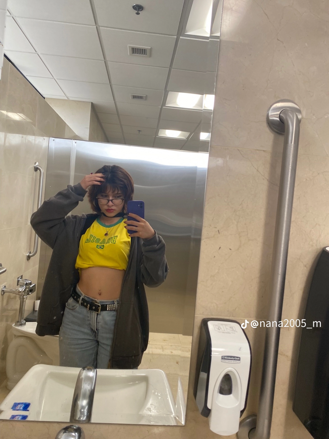 La novia de #Sasha no sabía que tenía onlyfans .. jovencita hermosa #cornudo #nlB4VeLn