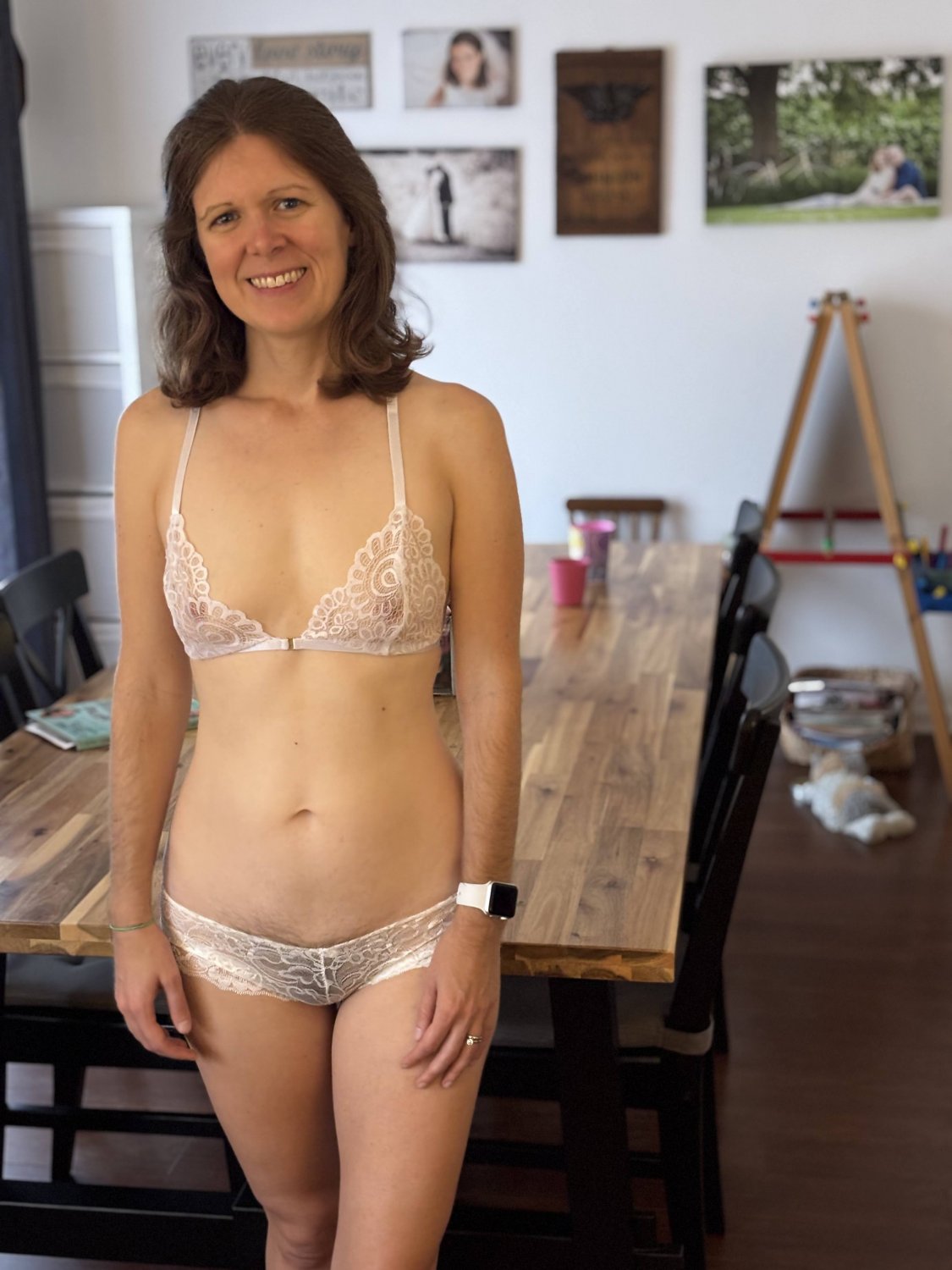 Sarah #O8YO3JR0