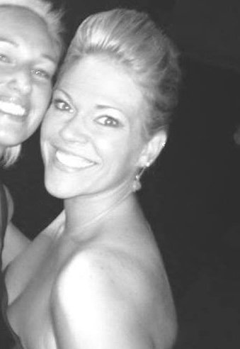 Heather didn’t want her big tits to draw a crowd, so here they are on the internet for all to see ;) #oHWN7026