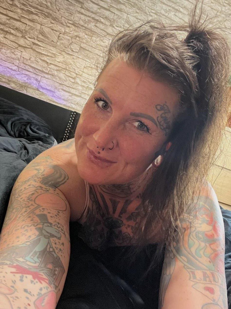 Tattoo Slut #OlsKzpVk