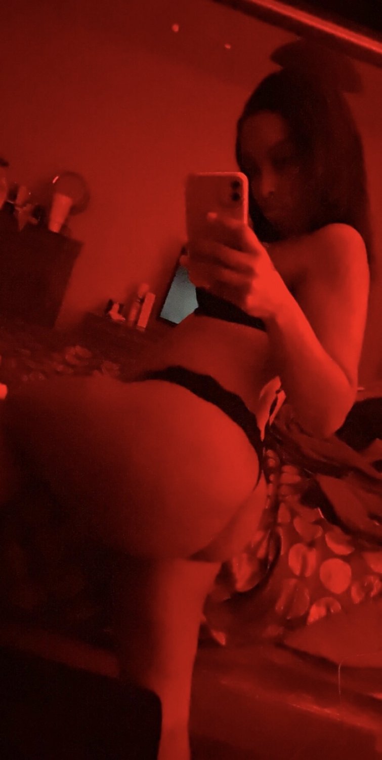 EbonyBabyMuvva #PjbsvBxU