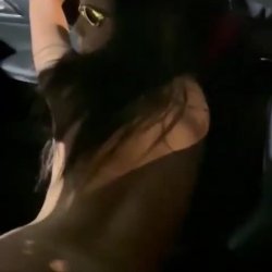 VKddWZUs_720p