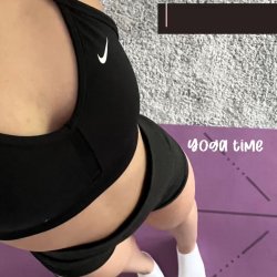 §asian.yoga.wife