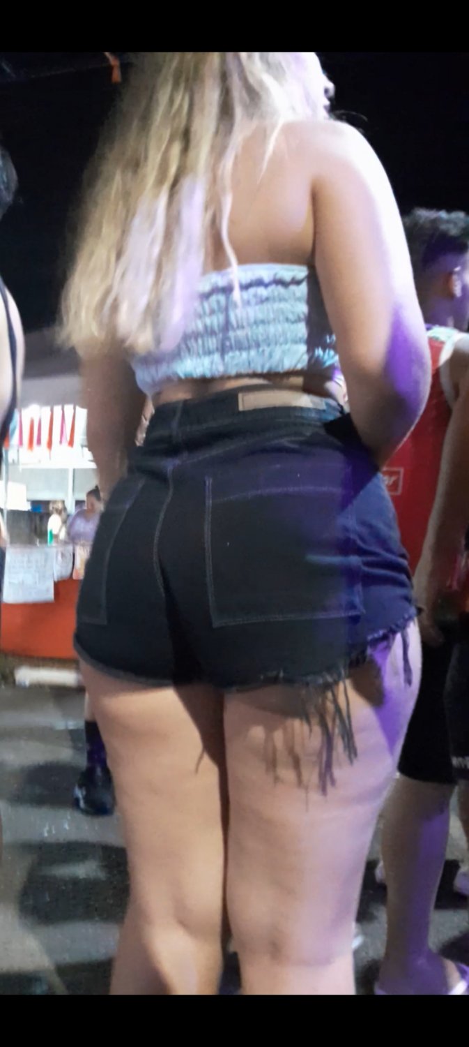 Candid shorts #RCNbG3eP