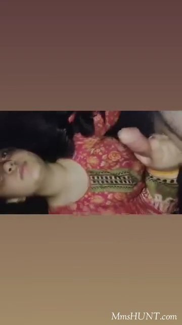 Indian bitch give blowjob for her friend #rNA7Ho7f