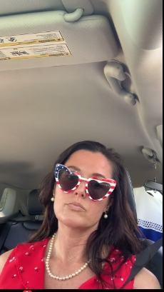 sexy milf vaping slut american glasses #sHOSvfnB