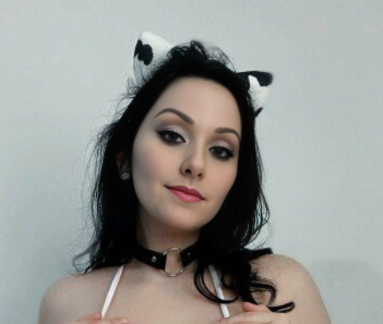 Angie Webslut #smey7iEc