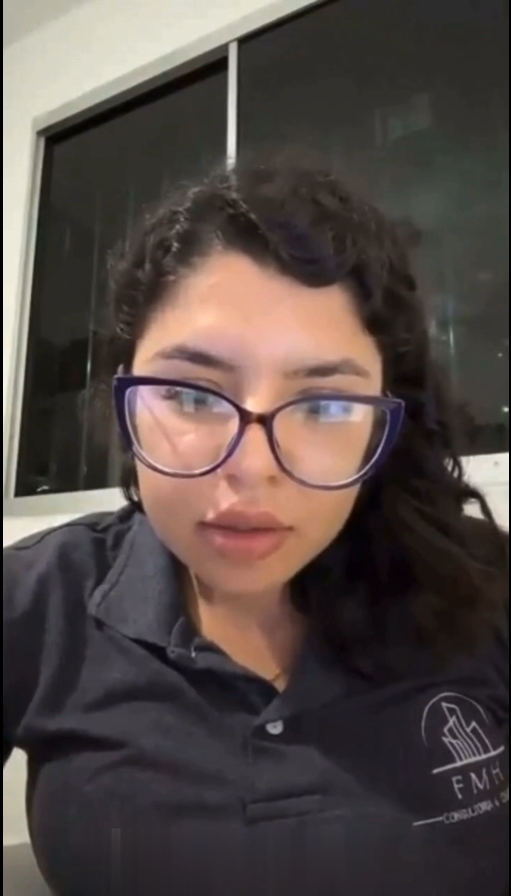 PUTINHA FEZ LIVE NO TRABALHO TIRANDO A ROUPA #SYokXoAK