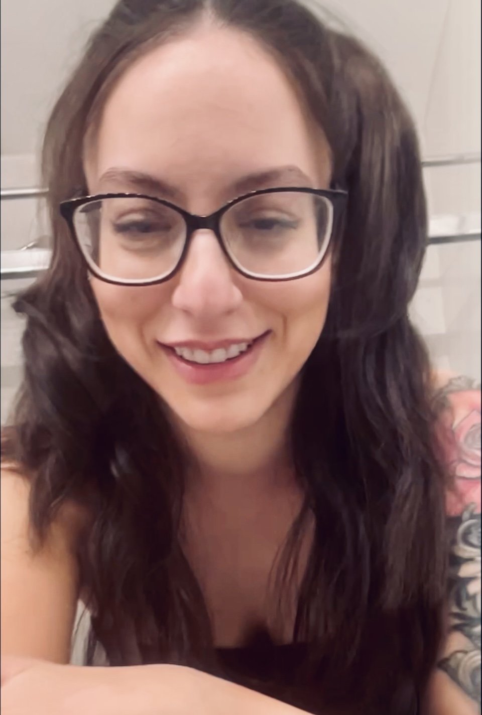 Would you fuck me? DM if you’re near Staten Island, NY #tCpXu6bA