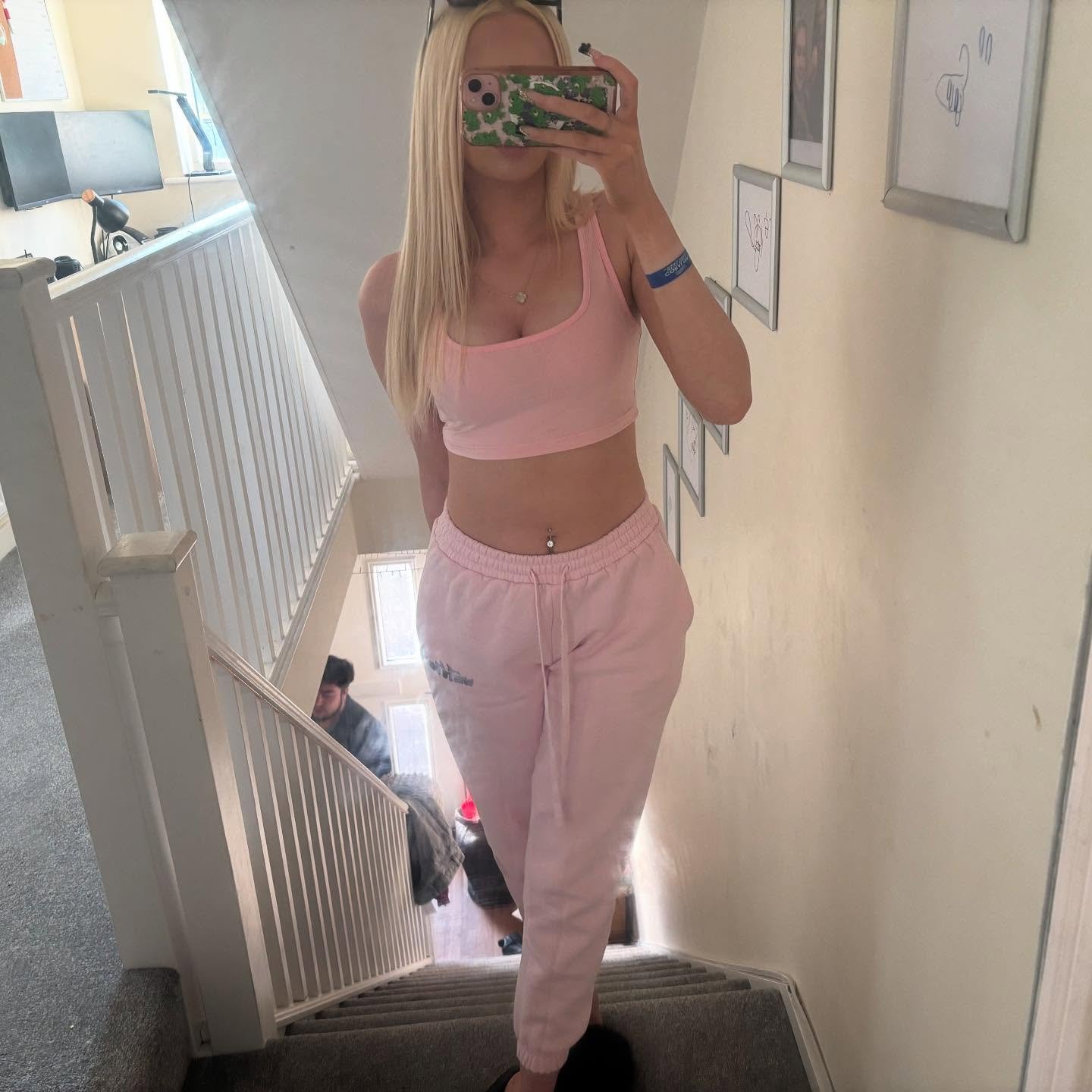 Sexy busty snowbunny teen Lauren #tVbRl9Nq