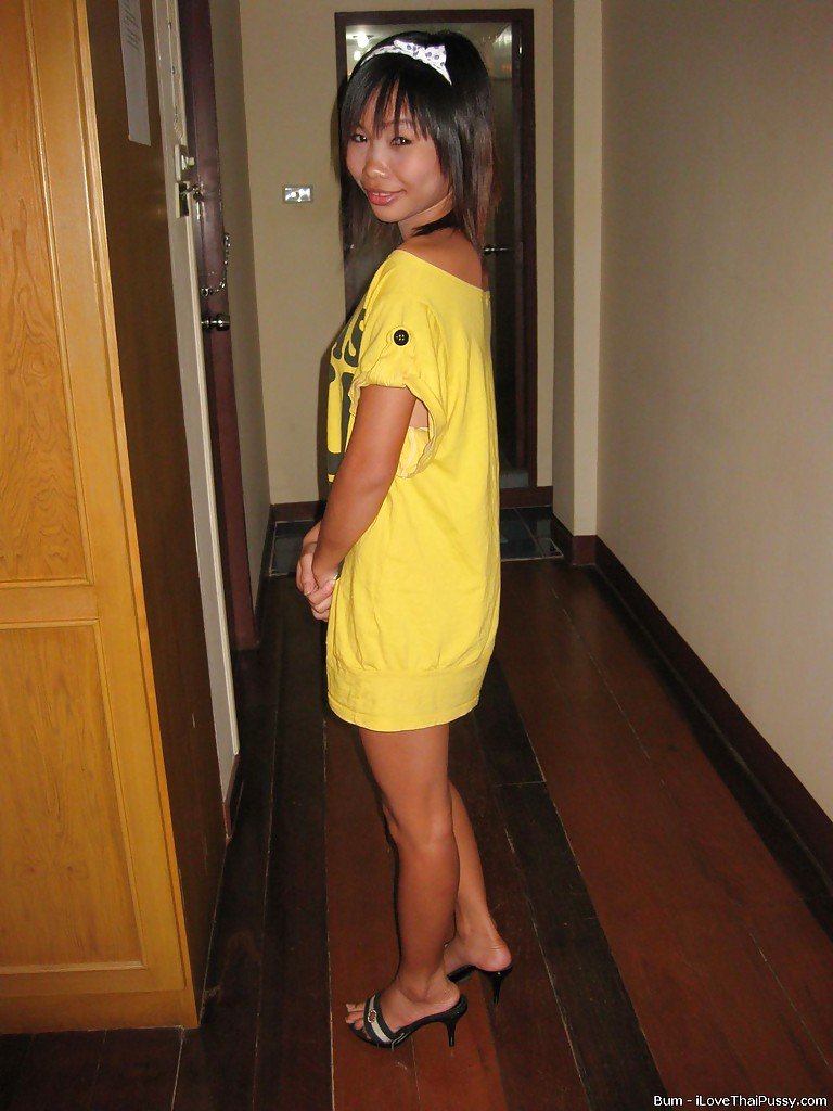 Sweet asian teen babe exposing her tiny tits and gets shagged #ujcTUz2T