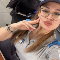 frentista dá gostoso para cliente novinha branquinha muito gostosa, vazou