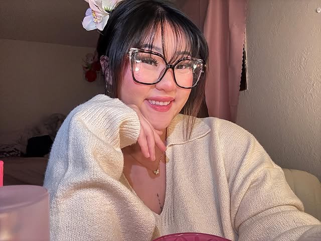 Sexy busty ABG teen Keziah #vBP08sXl