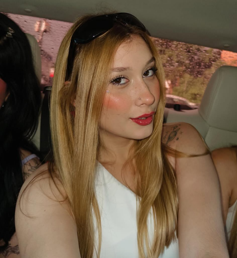 Camille gostosa #VcALanOQ