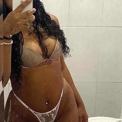 Novinha carioca traindo o namorado