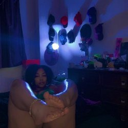 Fine Auntie