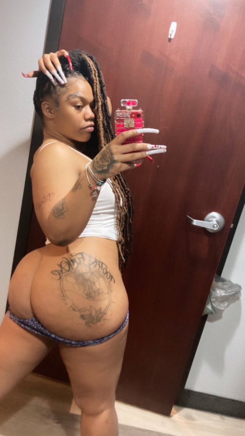 Redbone with thick ass #Y37Fna0Z