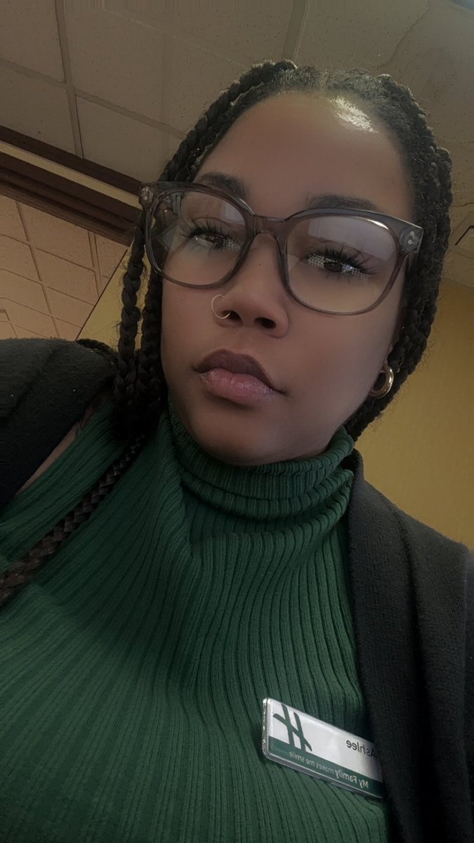 Fine Auntie #y4MtA9fZ