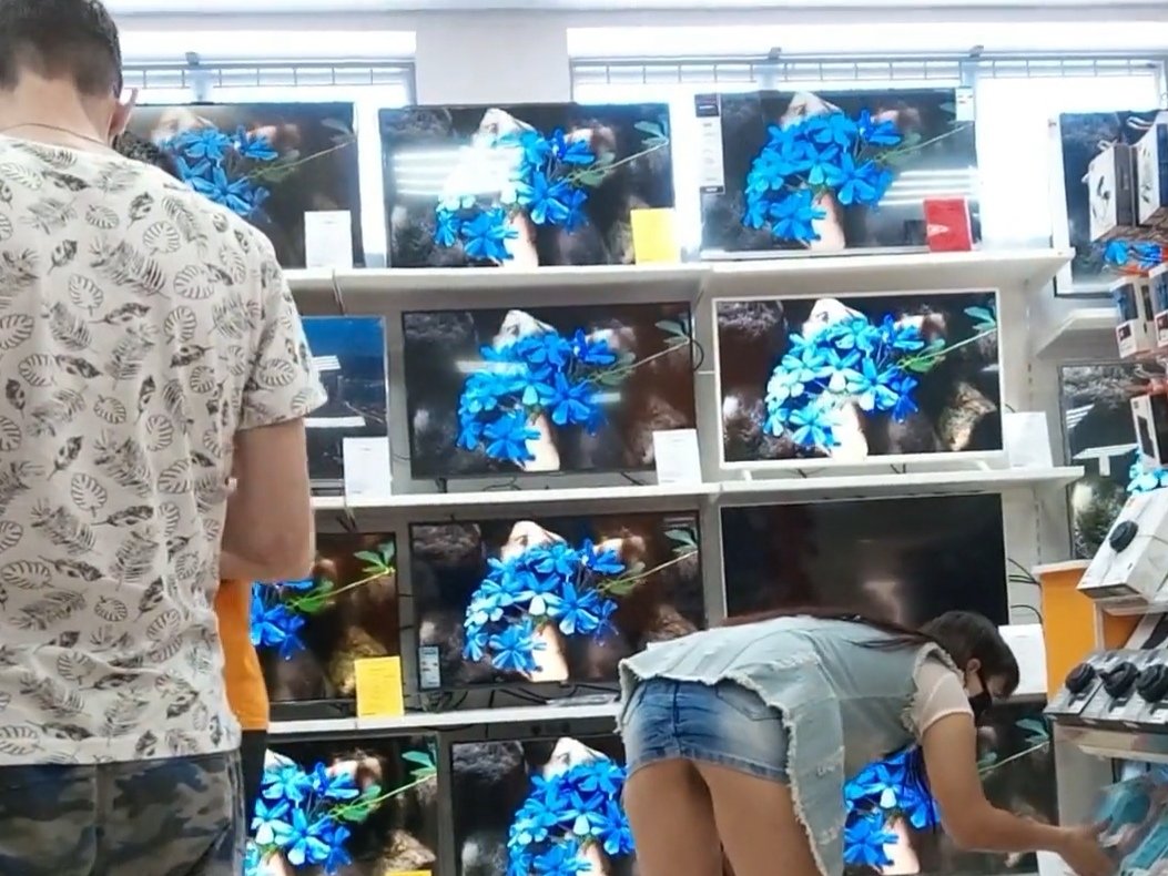 flashing ass in public store... #ya5LxjPm