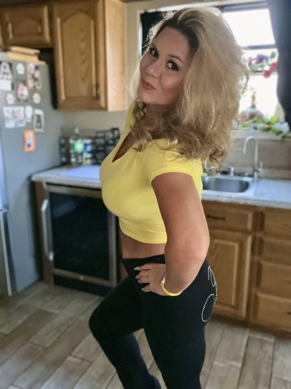 HotWife #Yj1gyMnL
