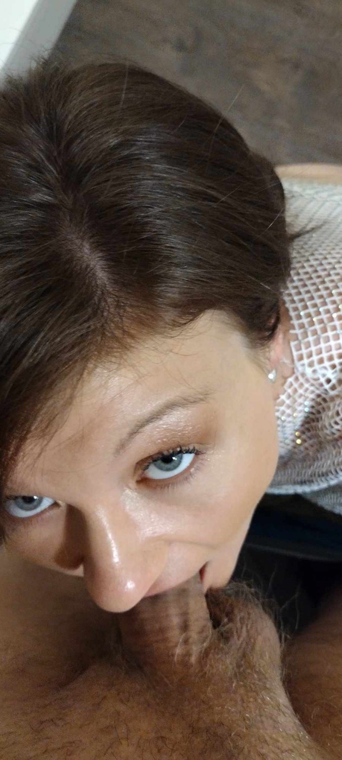 HotWife Shared #zd5BbbFX