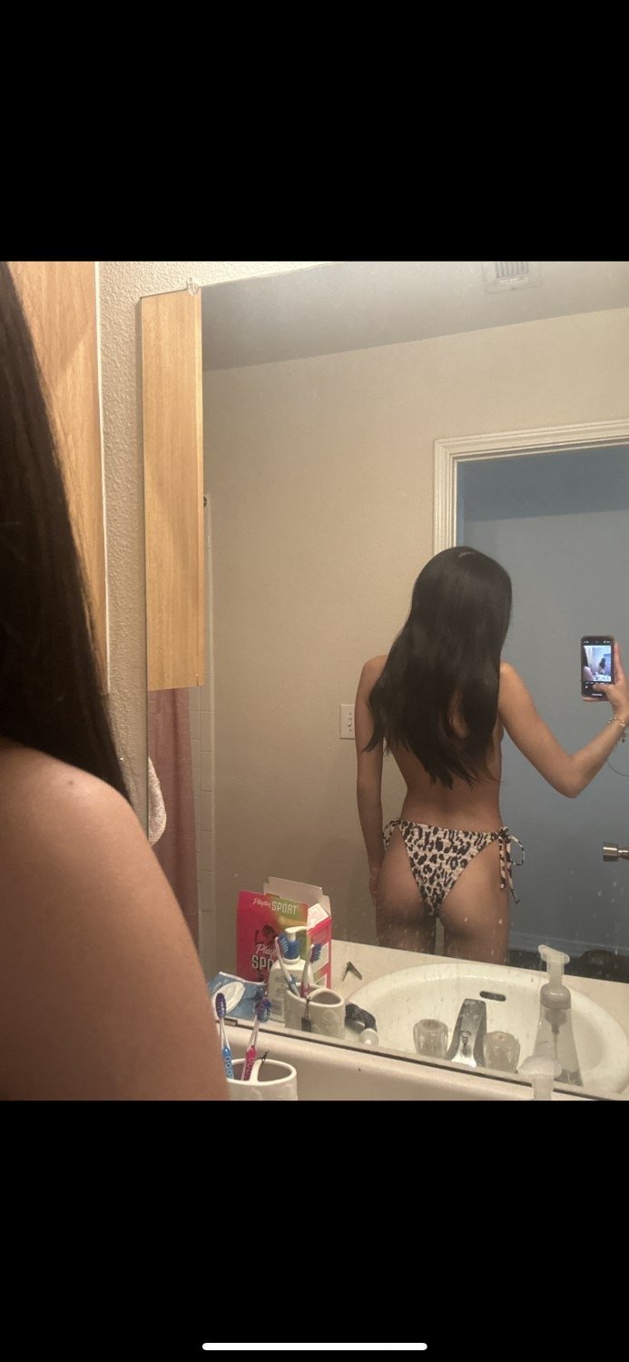 exposing my tiny asian gf #7vylB6D5