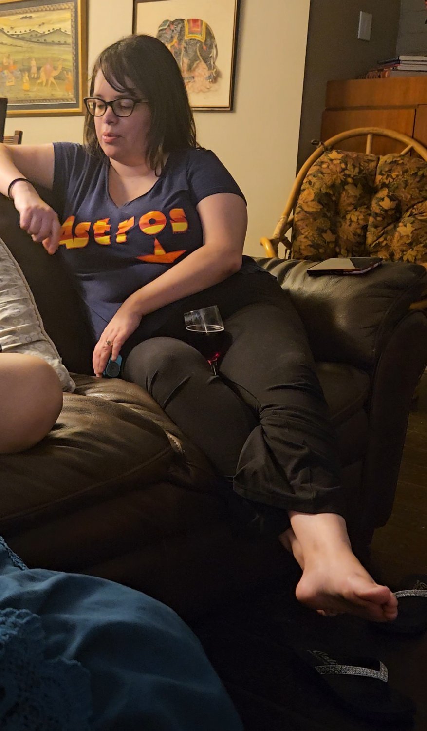 Monica Big Breasted Vape Candid Slut #njz81ru0