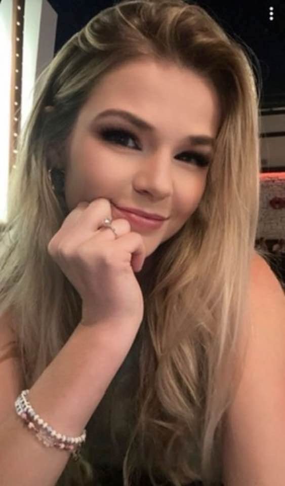 Barbie doll slut sam, 24 FL, shows her whole body #QkAhXfQe
