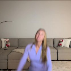 tiktok teen shakes her peachy ass