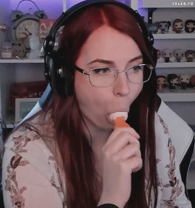 German Streamer #XpSdvGhU
